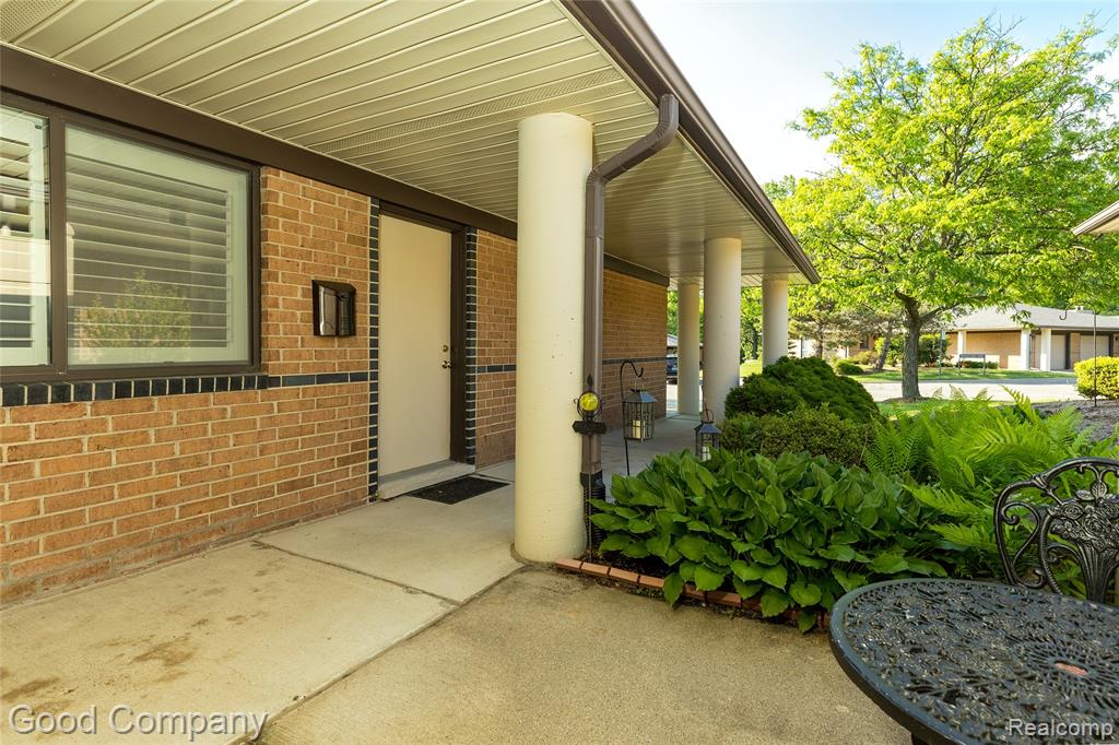 969 Wexford Way, Rochester Hills, MI 48307 — Photo 28