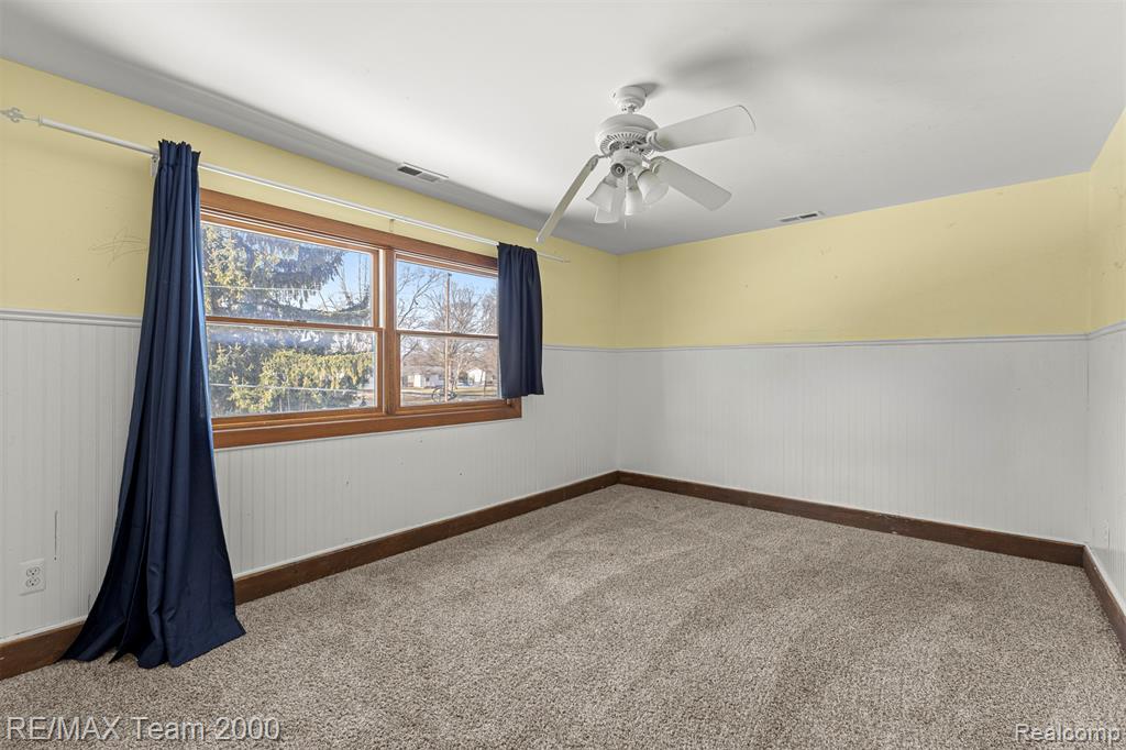 15615 Martinsville Road, Van Buren, MI 48111 — Photo 42
