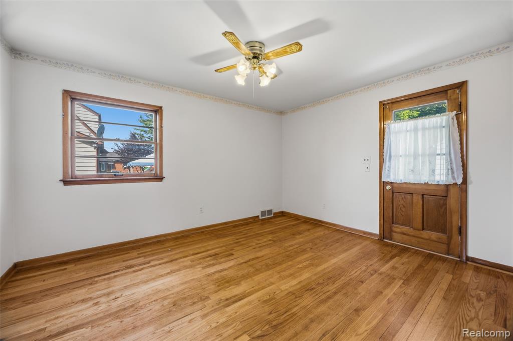 5041 Payne Avenue, Dearborn, MI 48126 — Photo 19