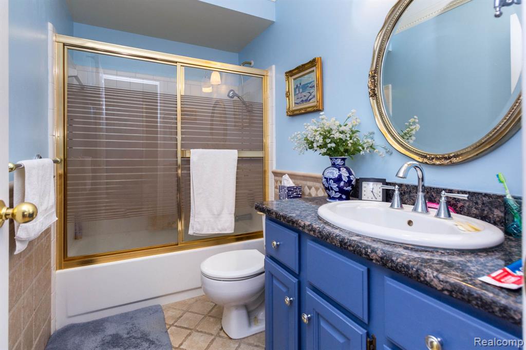 46910 Country Lane, 12, Macomb, MI 48044 — Photo 33