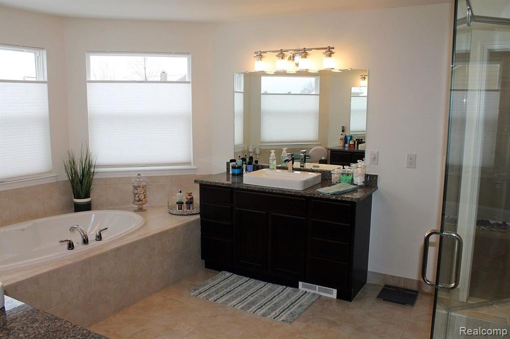 483 PROSPECT HILL Street, Canton, MI 48188 — Photo 73
