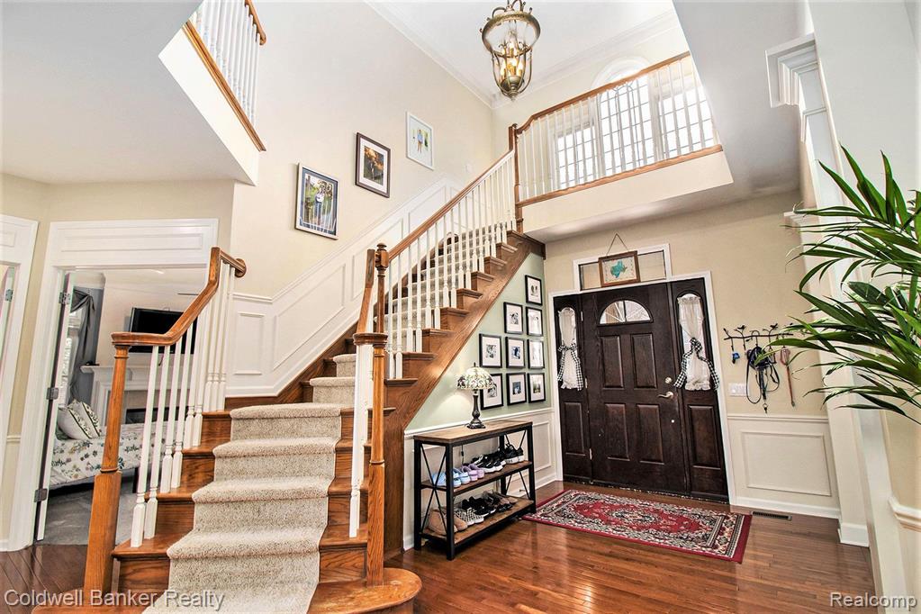 48520 Antique, Canton, MI 48187 — Photo 5