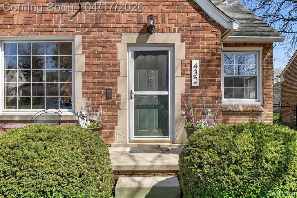 432 Kingsbury Avenue, Dearborn, MI 48128 — Photo 8