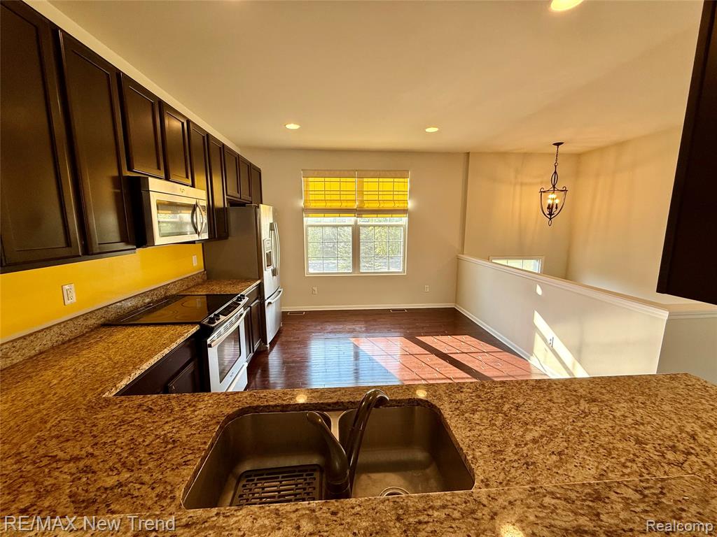44600 ELLERY Lane, Novi, MI — Photo 6