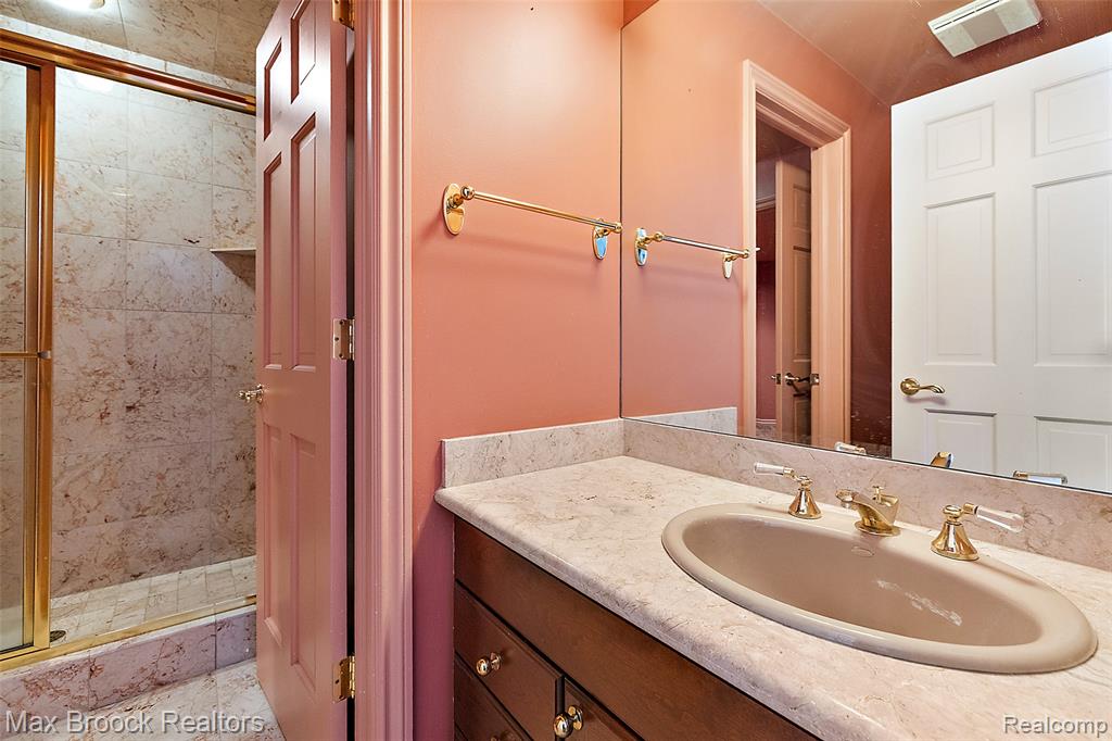 5148 Crest Knolls Court, Bloomfield Hills, MI 48302 — Photo 26
