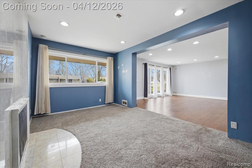 2455 Ivanhoe Drive, West Bloomfield, MI 48324 — Photo 10