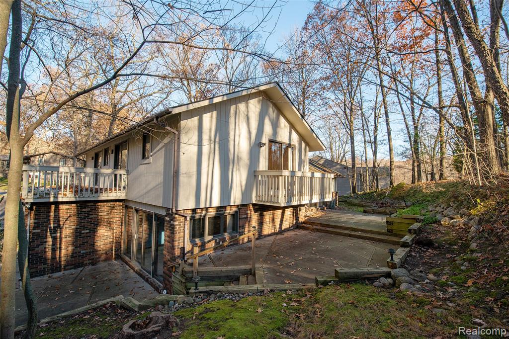 4993 Tiohero Boulevard, Clarkston, MI 48348 — Photo 12