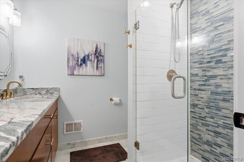 718 N Alexander Avenue, Royal Oak, MI 48067 — Photo 32