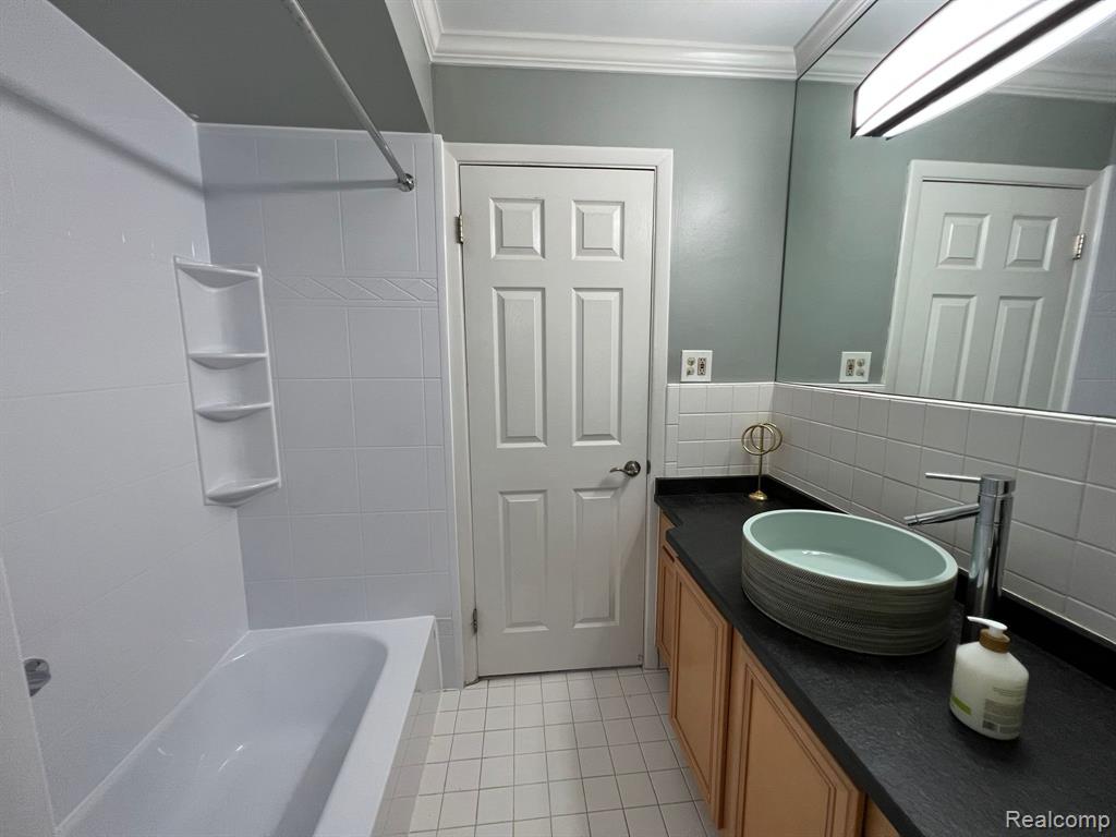 451 N Eton Street, Birmingham, MI 48009 — Photo 10