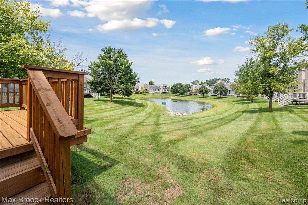 7364 GREEN MEADOW Lane, Canton, MI 48187 — Photo 34