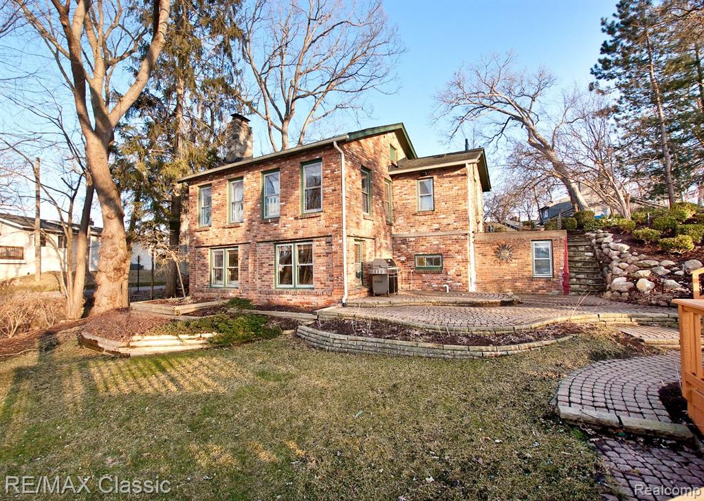260 Oak Island Drive, Wolverine Lake, MI 48390 — Photo 4