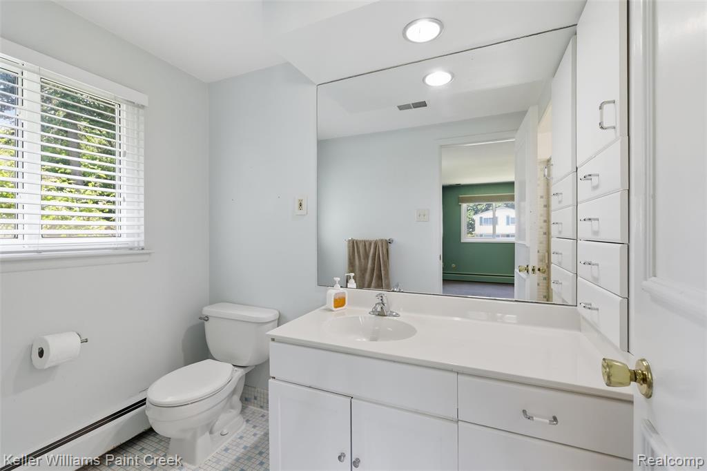 4016 Iverness Lane, West Bloomfield, MI 48323 — Photo 15