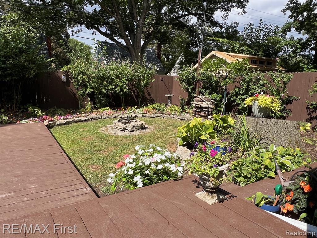 559 Gardendale Street, Ferndale, MI 48220 — Photo 48