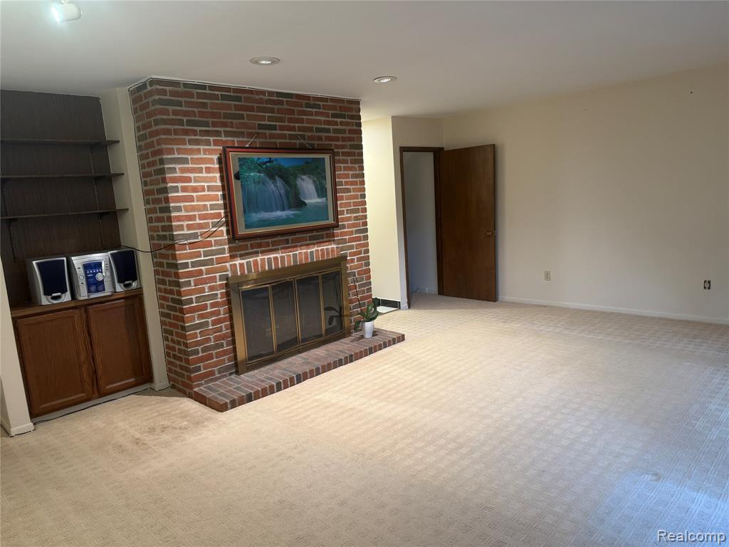 6302 Laurentian Court, Flint, MI 48532 — Photo 7