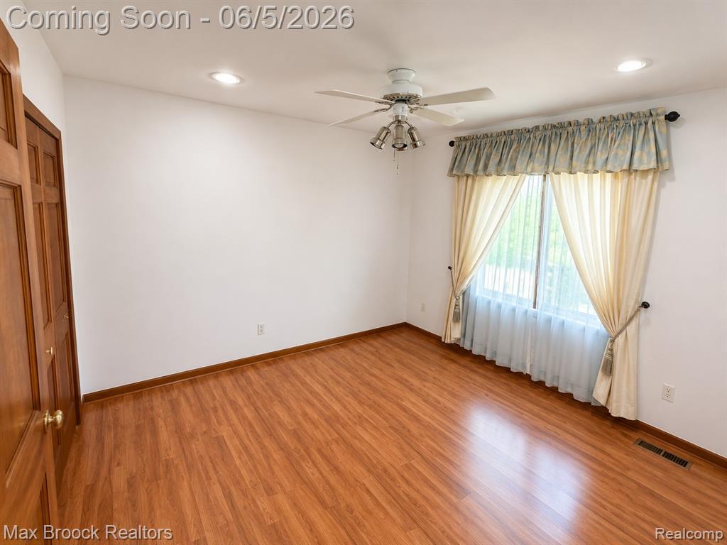 40318 Denbigh Drive, Sterling Heights, MI 48310 — Photo 15