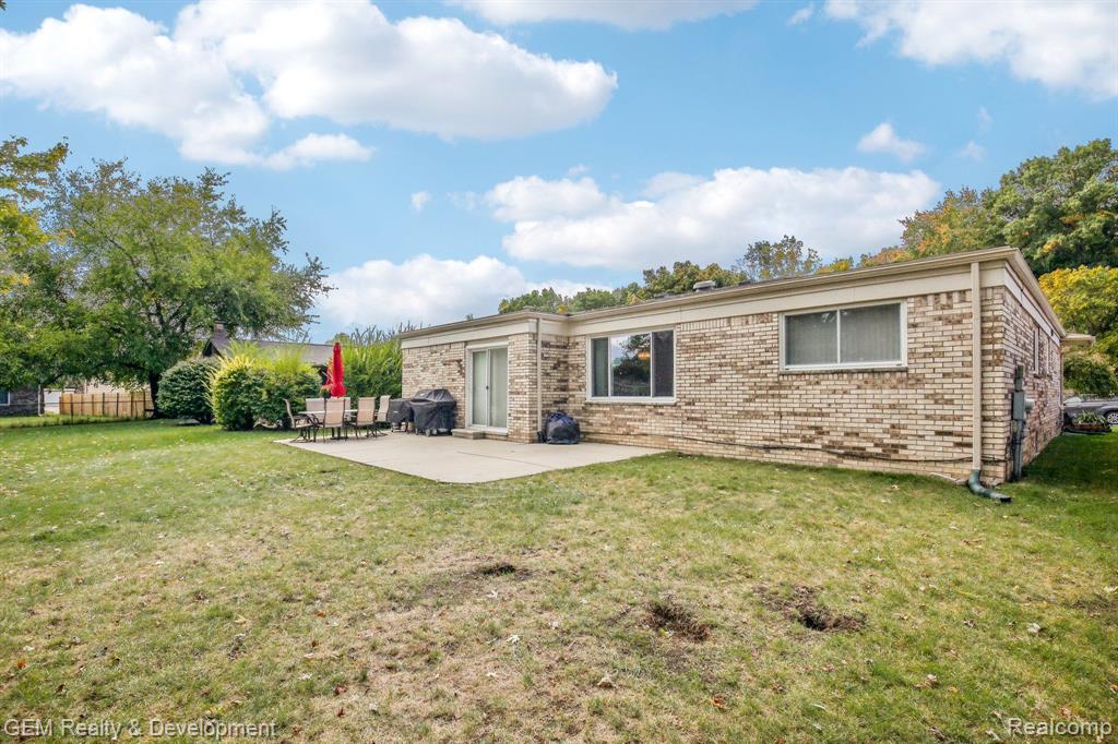 7480 CORBETT Drive, Canton, MI 48187 — Photo 29