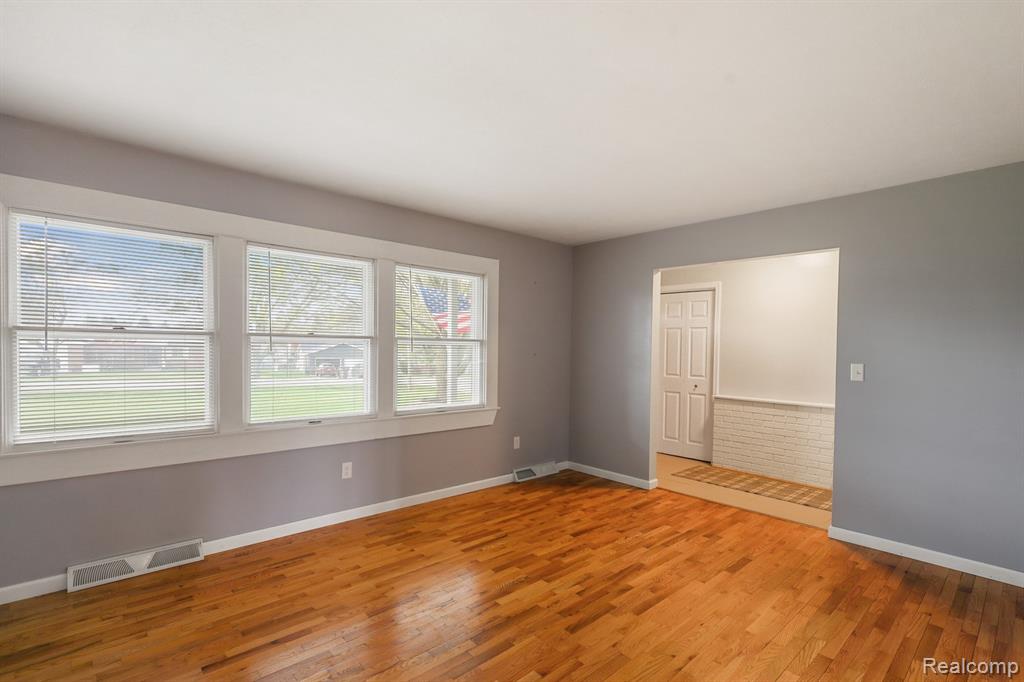 6106 Willow Highway, Grand Ledge, MI 48837 — Photo 33