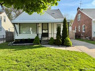 20221 Washtenaw, Harper Woods, MI 48225 — front exterior