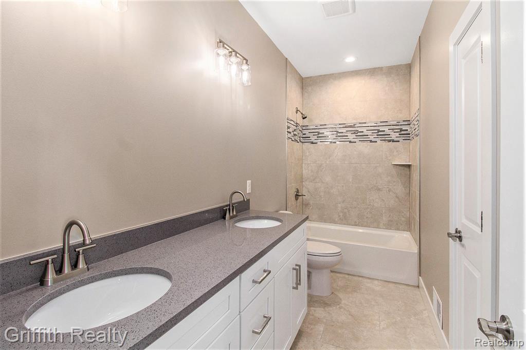 2763 Clivedon Road, Howell, MI 48843 — Photo 16
