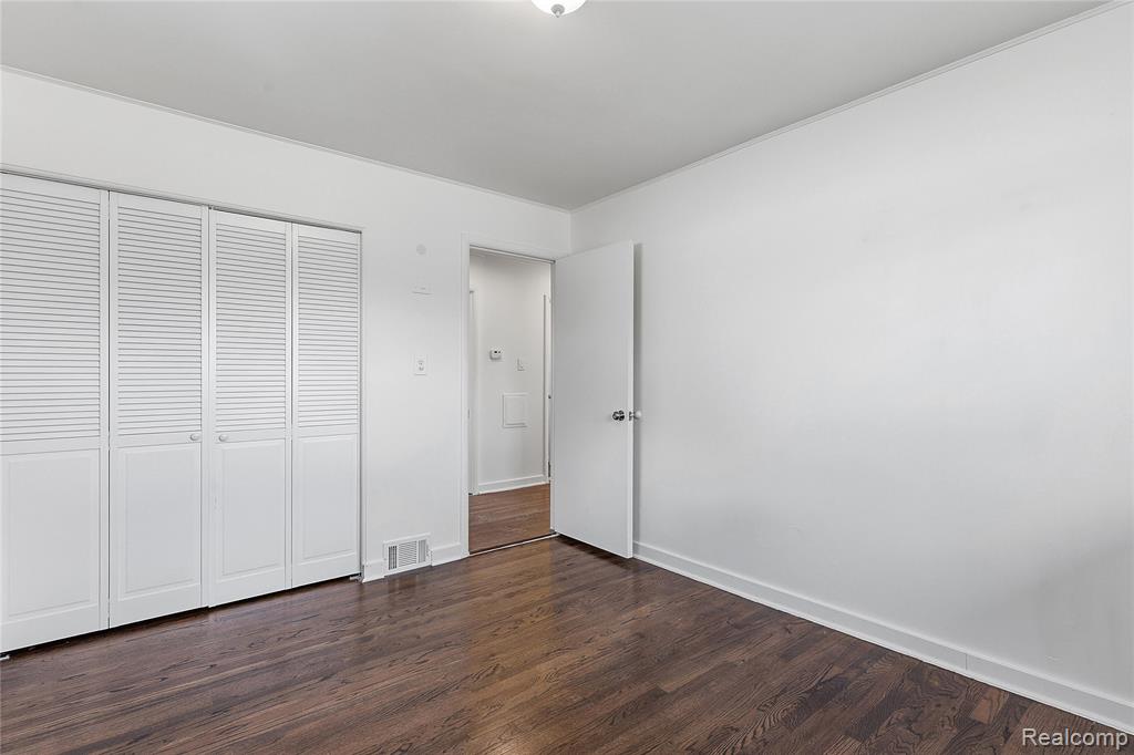 1575 W 13 Mile Road, Madison Heights, MI 48071 — Photo 17