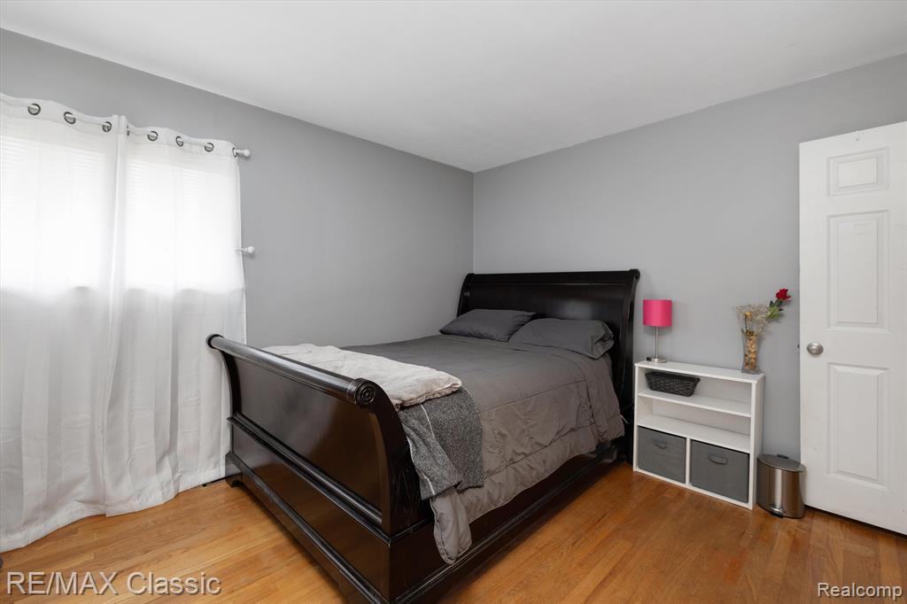 94 CRESCENT LAKE Road, Waterford, MI 48327 — Photo 11