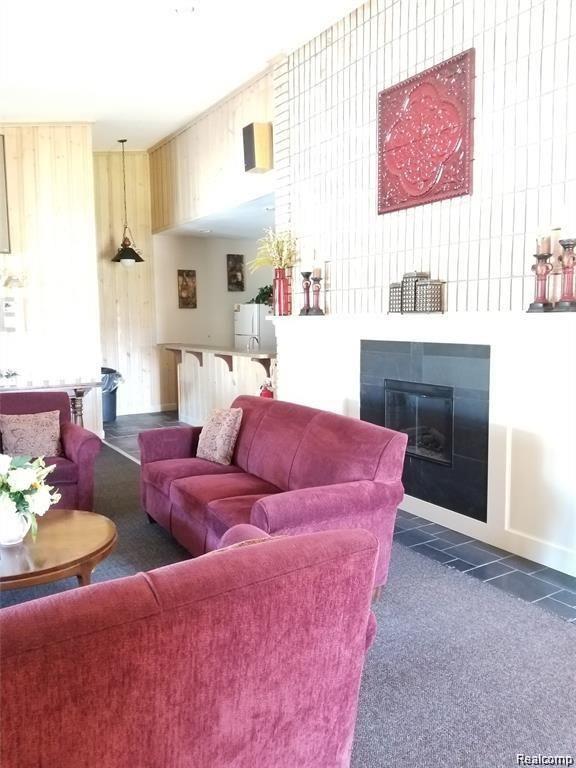 40703 Newport Dr, 249, Plymouth, MI 48170 — Photo 37