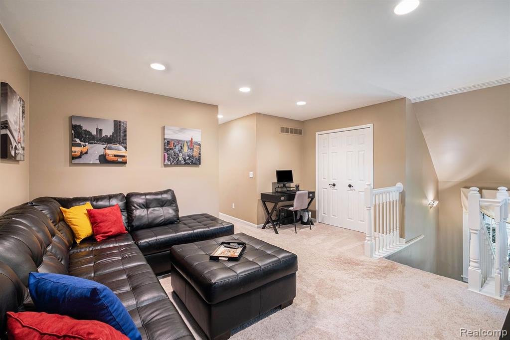 5259 PINEWOOD Drive, Brighton, MI 48116 — Photo 20