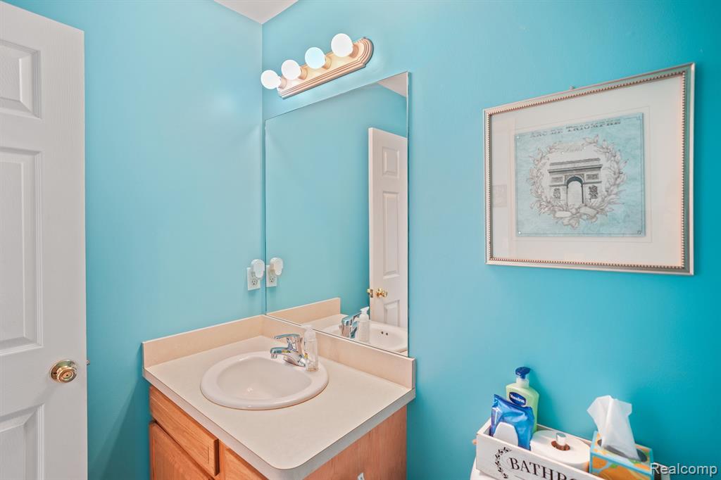 5124 HICKORY Trail, Grand Blanc, MI 48439 — Photo 15