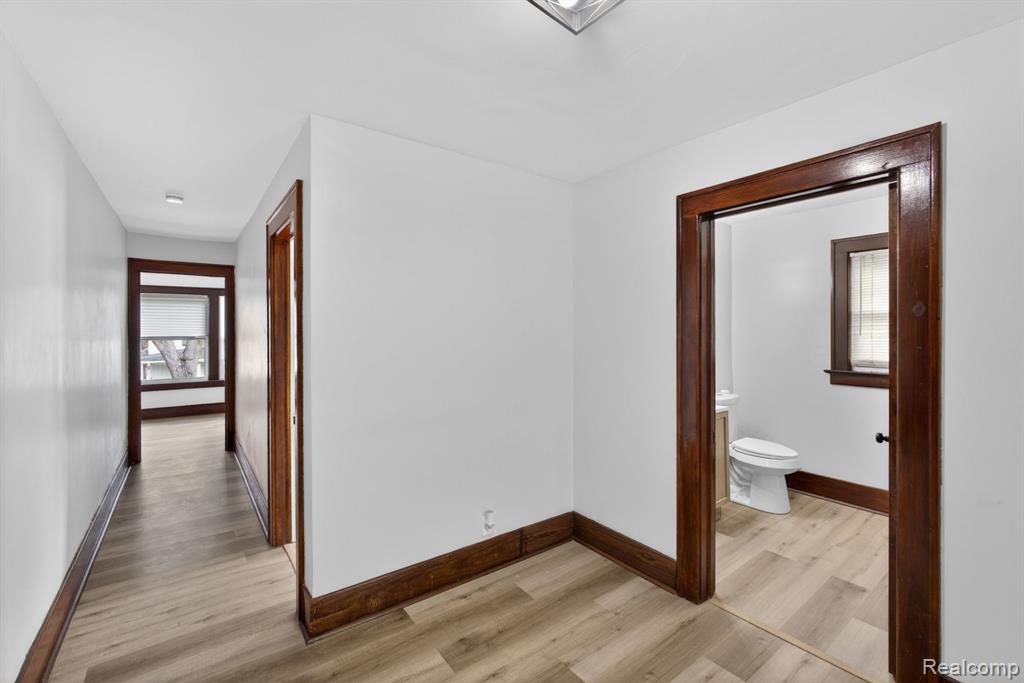 810 E 8th Street, Flint, MI 48503 — Photo 15