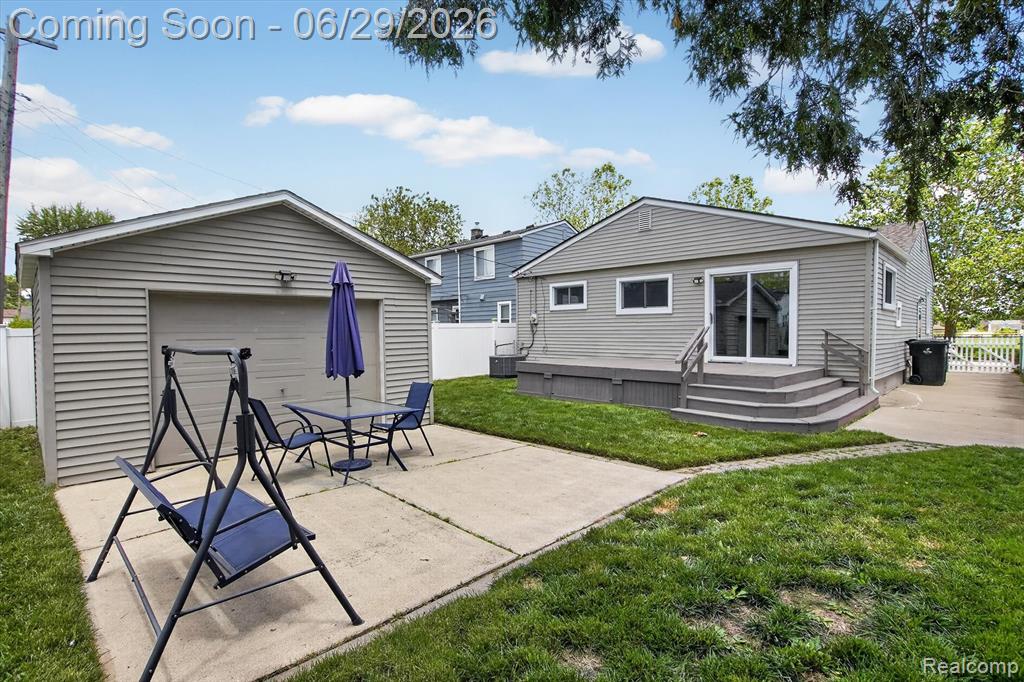 672 8th Street, Wyandotte, MI 48192 — Photo 43