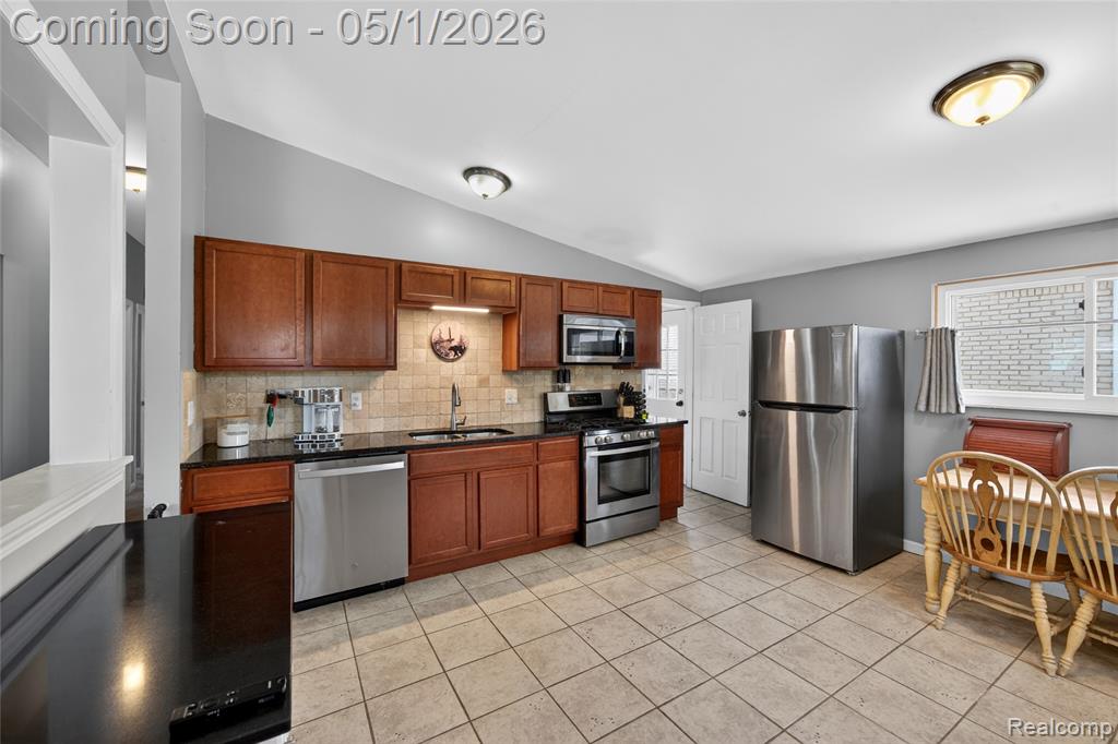 22813 Detour Street, Saint Clair Shores, MI 48082 — Photo 9