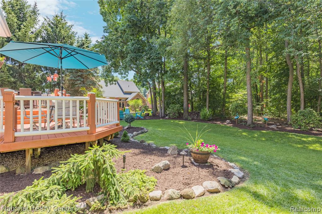 4577 Darlene Drive, Commerce Twp, MI 48382 — Photo 34