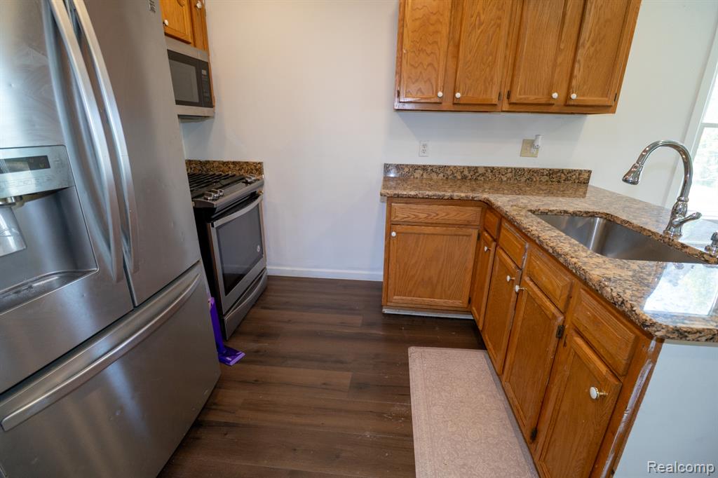 35799 Park Place, Romulus, MI 48174 — Photo 8