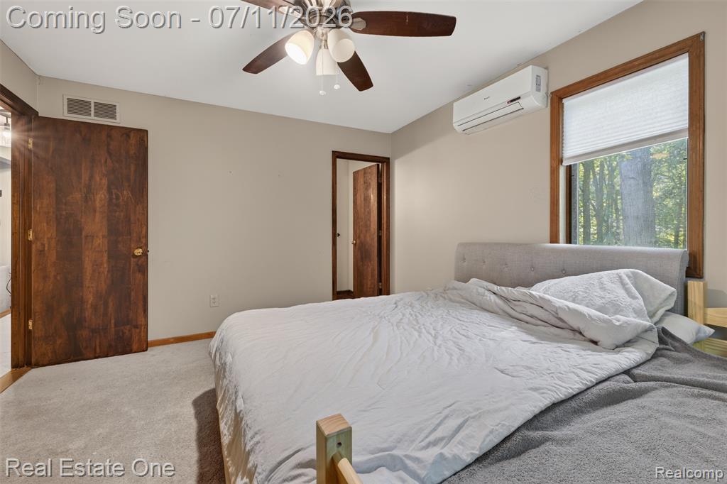 310 S Van Road, Holly, MI 48442 — Photo 22