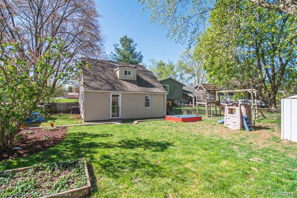 4110 QUILLEN Avenue, Waterford, MI 48329 — Photo 23