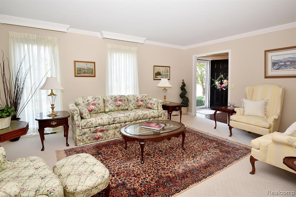 5544 WHITE HALL Circle, West Bloomfield, MI 48323 — Photo 6