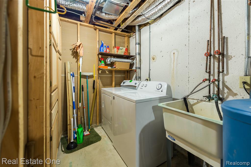 62351 ARLINGTON Circle, 1, South Lyon, MI 48178 — Photo 29