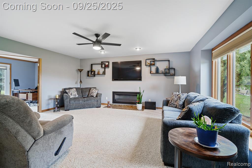 42733 Heydenreich Road, Clinton Twp, MI 48038 — Photo 8