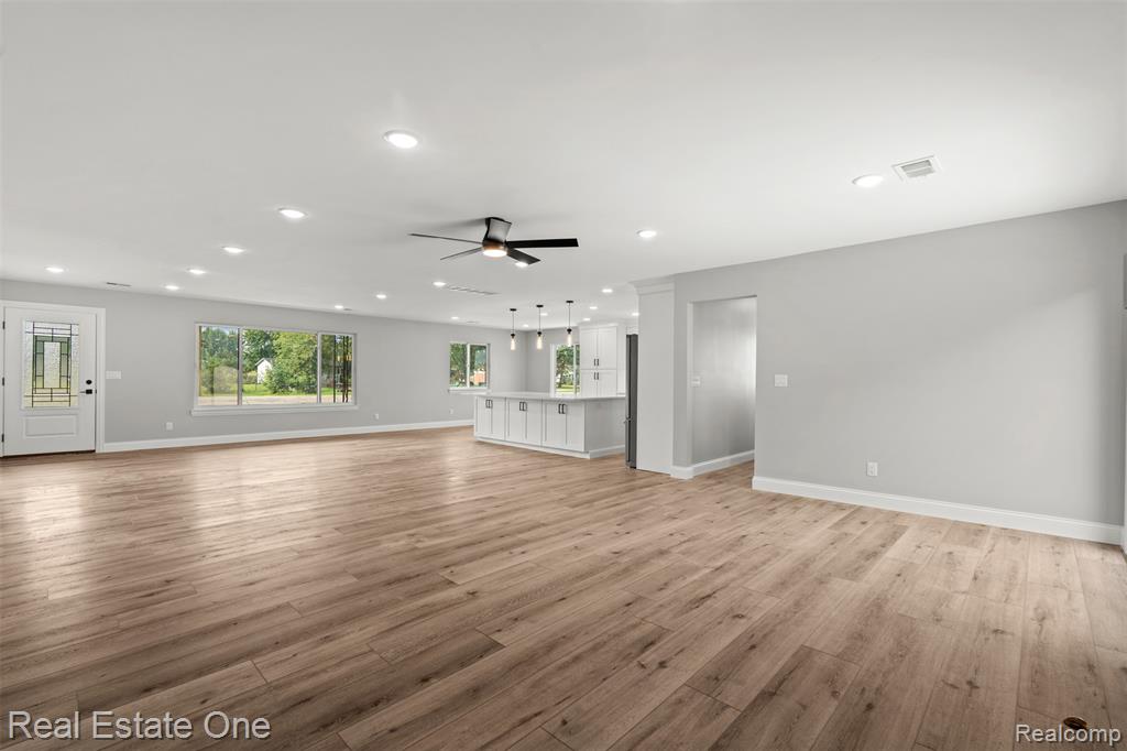 47900 Jefferson Avenue, Chesterfield, MI 48047 — Photo 11