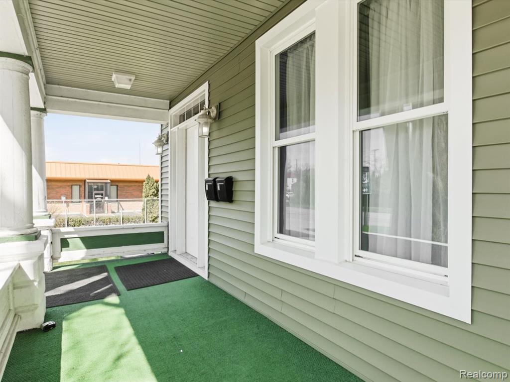 1618 MILITARY Street, Port Huron, MI 48060 — Photo 37
