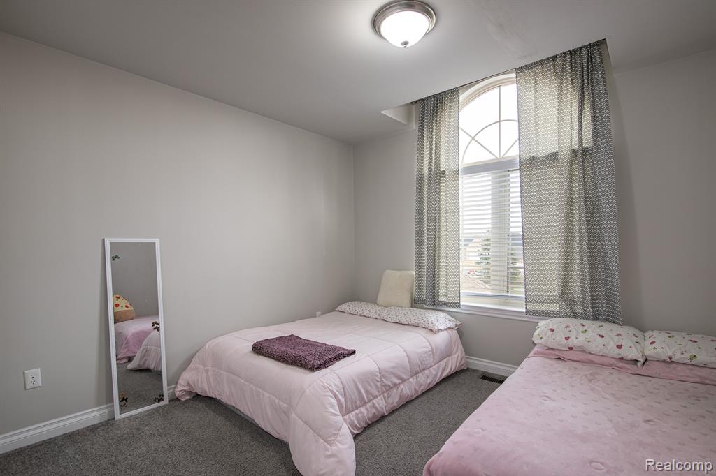 832 W BAY SHORE Drive, Oxford, MI 48371 — Photo 23