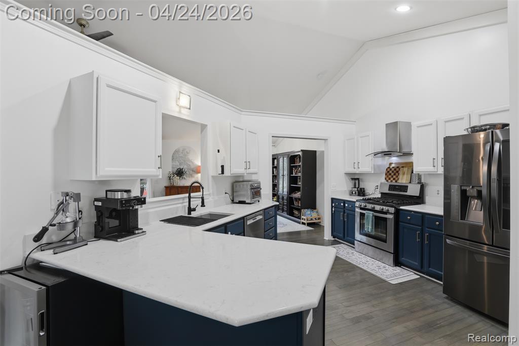 3300 Viking Drive, Commerce Twp, MI 48390 — Photo 10