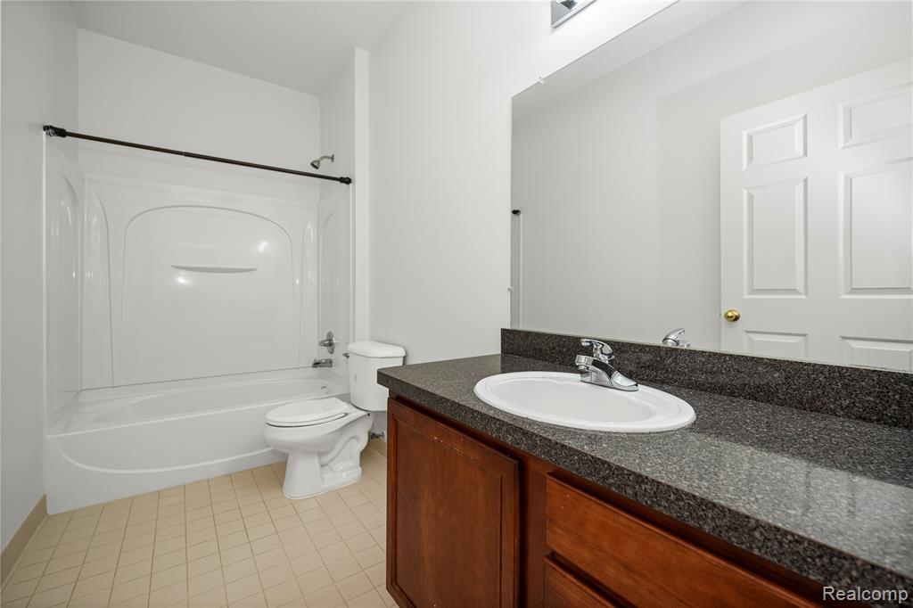 43450 Pendleton Circle, Sterling Heights, MI 48313 — Photo 13