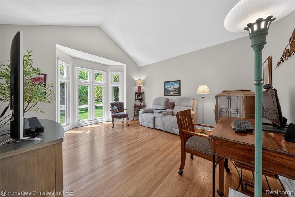 6390 Country Shire Lane, West Bloomfield, MI 48323 — Photo 5