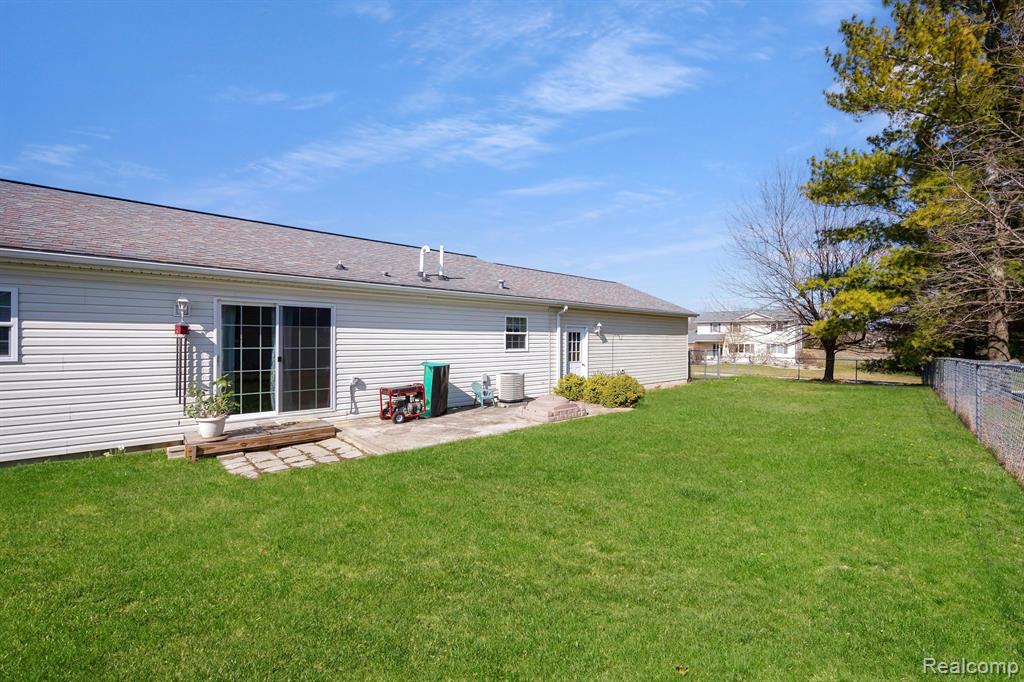 7437 NORFOLK Drive, Onsted, MI 49265 — Photo 4