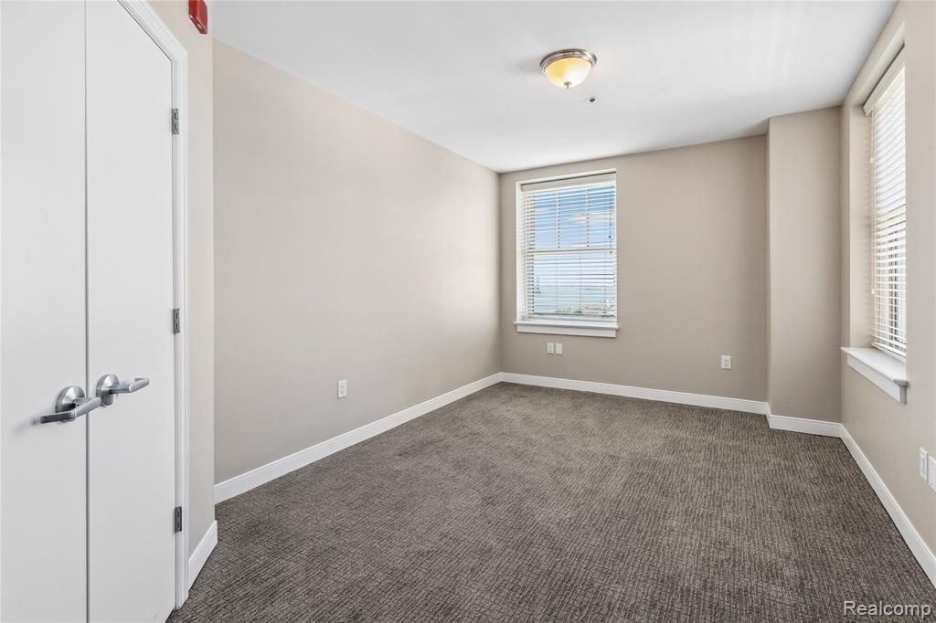 525 W Lafayette, 17D, Detroit, MI 48226 — Photo 15