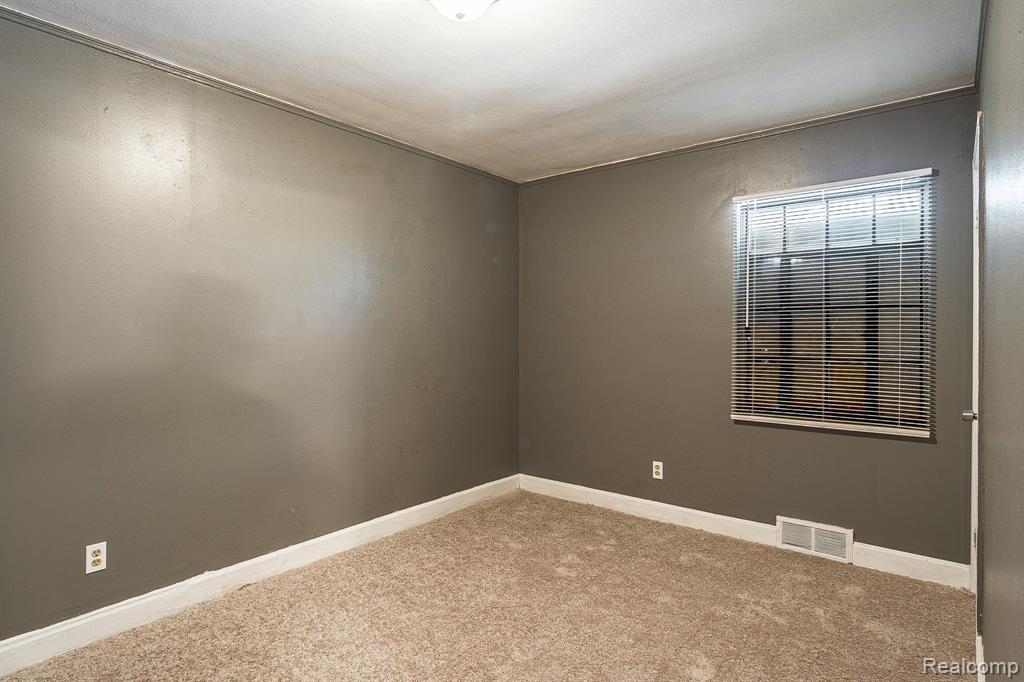 9938 WHITCOMB Street, Detroit, MI 48227 — Photo 15