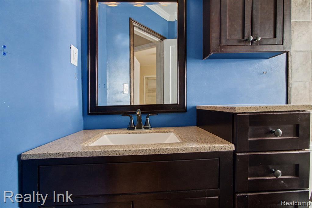 4845 Hatchery Road, Waterford, MI 48329 — Photo 14