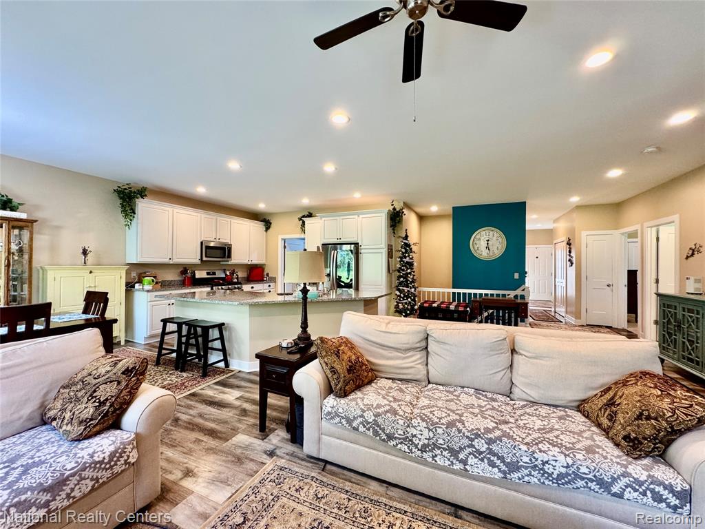 7478 Village Court, 27, Davisburg, MI 48350 — Photo 19