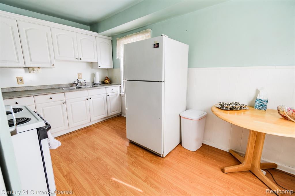 7961 WEDDEL Street, Taylor, MI 48180 — Photo 19
